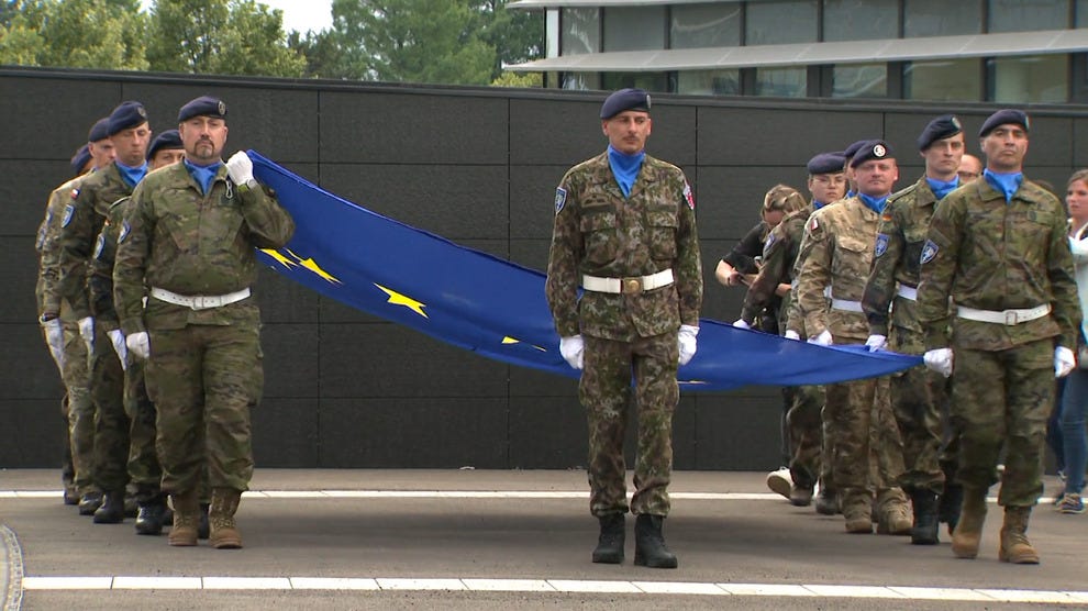 Corrida armamentista. A Europa se prepara para a guerra: aumento histórico nos orçamentos militares Corrida armamentista. A Europa se prepara para a guerra: aumento histórico nos orçamentos militares