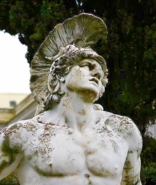 distractio infinita — Detalle de Aquiles, Achillion Palace, Corfu,...