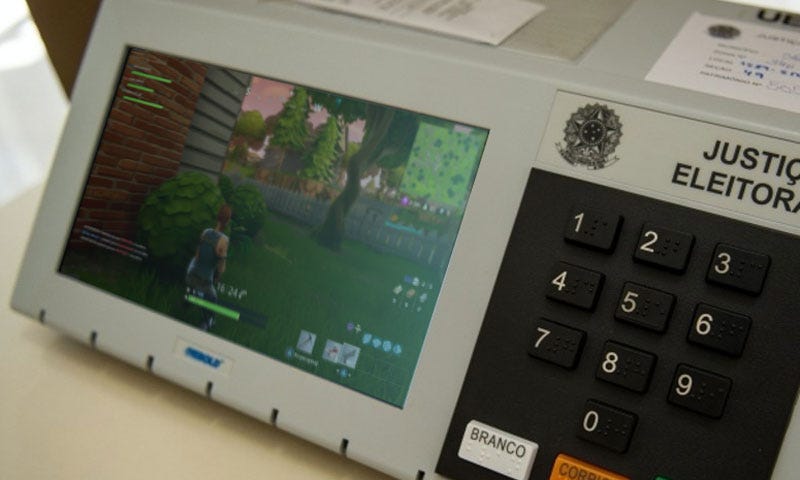 urna-eletronica-armazenamento-games-da-pra-jogar--fortnite