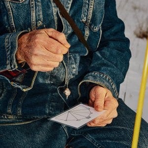 Steve Herbert working a pendulum