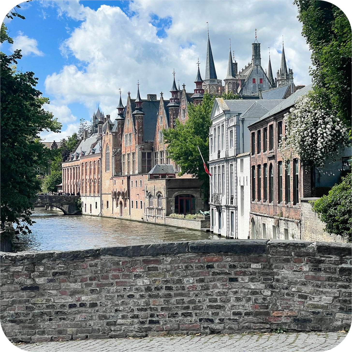 Beautiful houses along canal, Bruges, Belgium