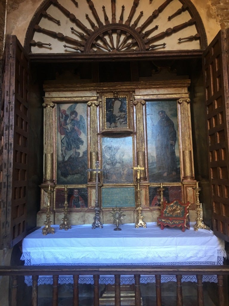 This image has an empty alt attribute; its file name is la-toma-altar.jpg This image has an empty alt attribute; its file name is la-toma-altar.jpg