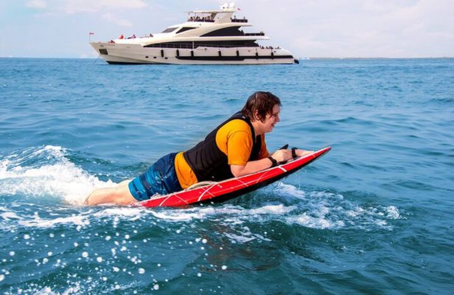 Hydrofoil adventure awaits with Dubai eFoil rentals.