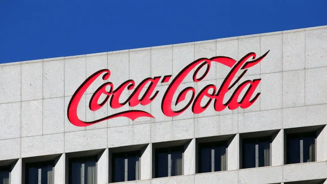 Recall de Coca-Cola na Áustria por Risco de Metal
