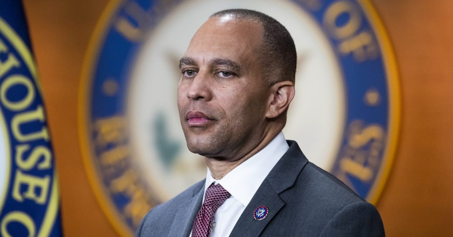 Hakeem Jeffries Becomes First Black Party Leader in Congress - EBONY