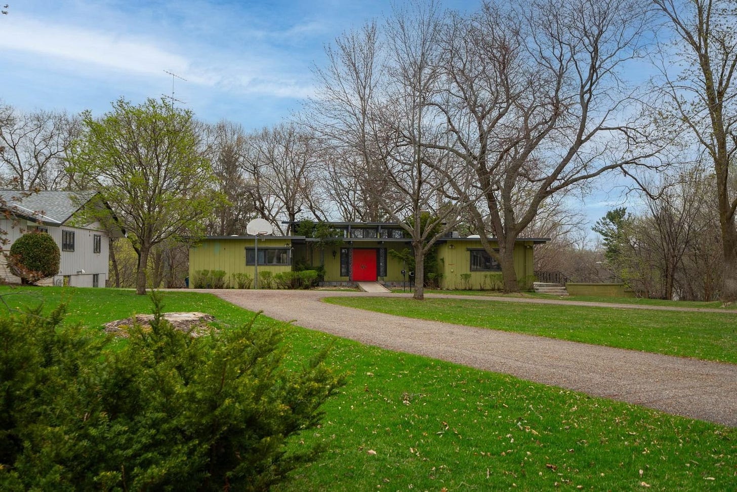 A 1970's MCM in Saint Cloud, MN - $399,900