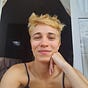 Iza Caldeira's avatar