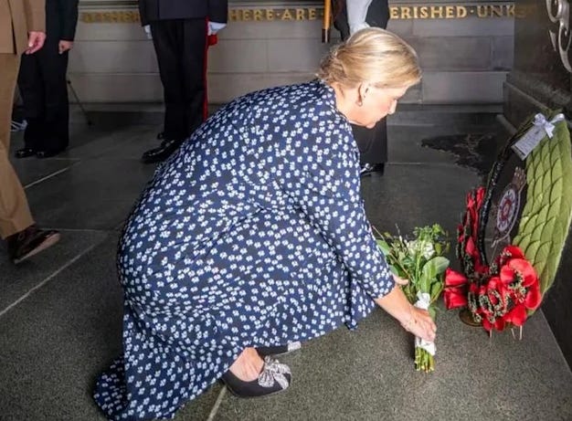Duchess Sophie laying flowers at a wreath
