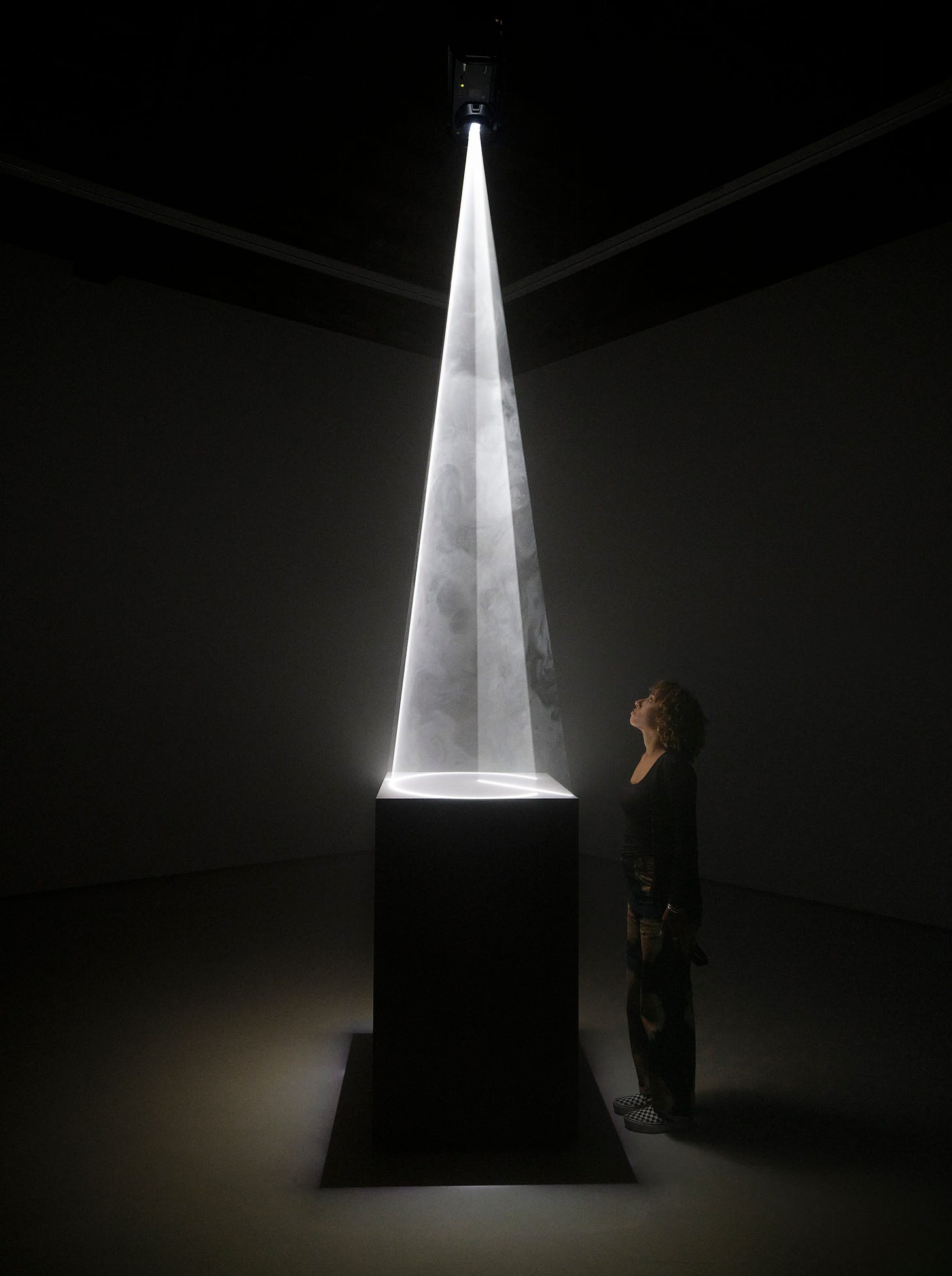 Anthony McCall - New Solid Light Works and Early Drawings - Exhibitions -  Sean Kelly Gallery