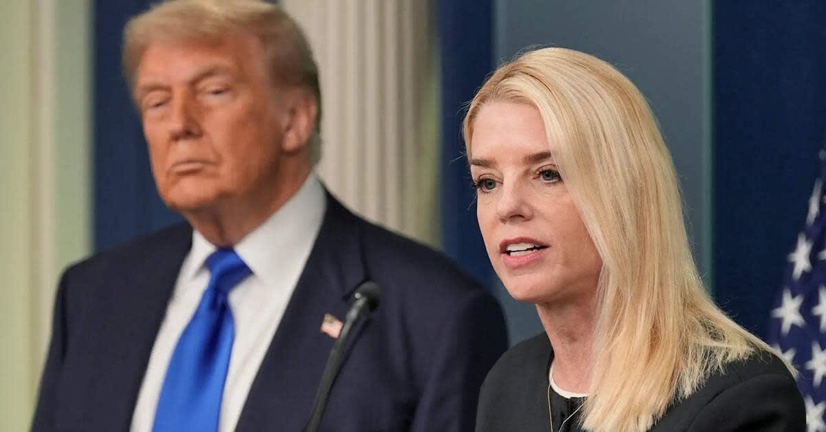 Trump supports Attorney General Pam Bondi amid MAGA fallout over Epstein  files - The Economic Times
