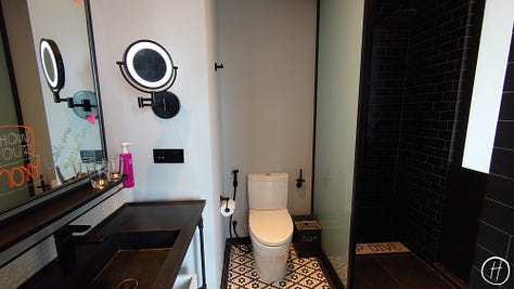 Bathroom of Corner room
