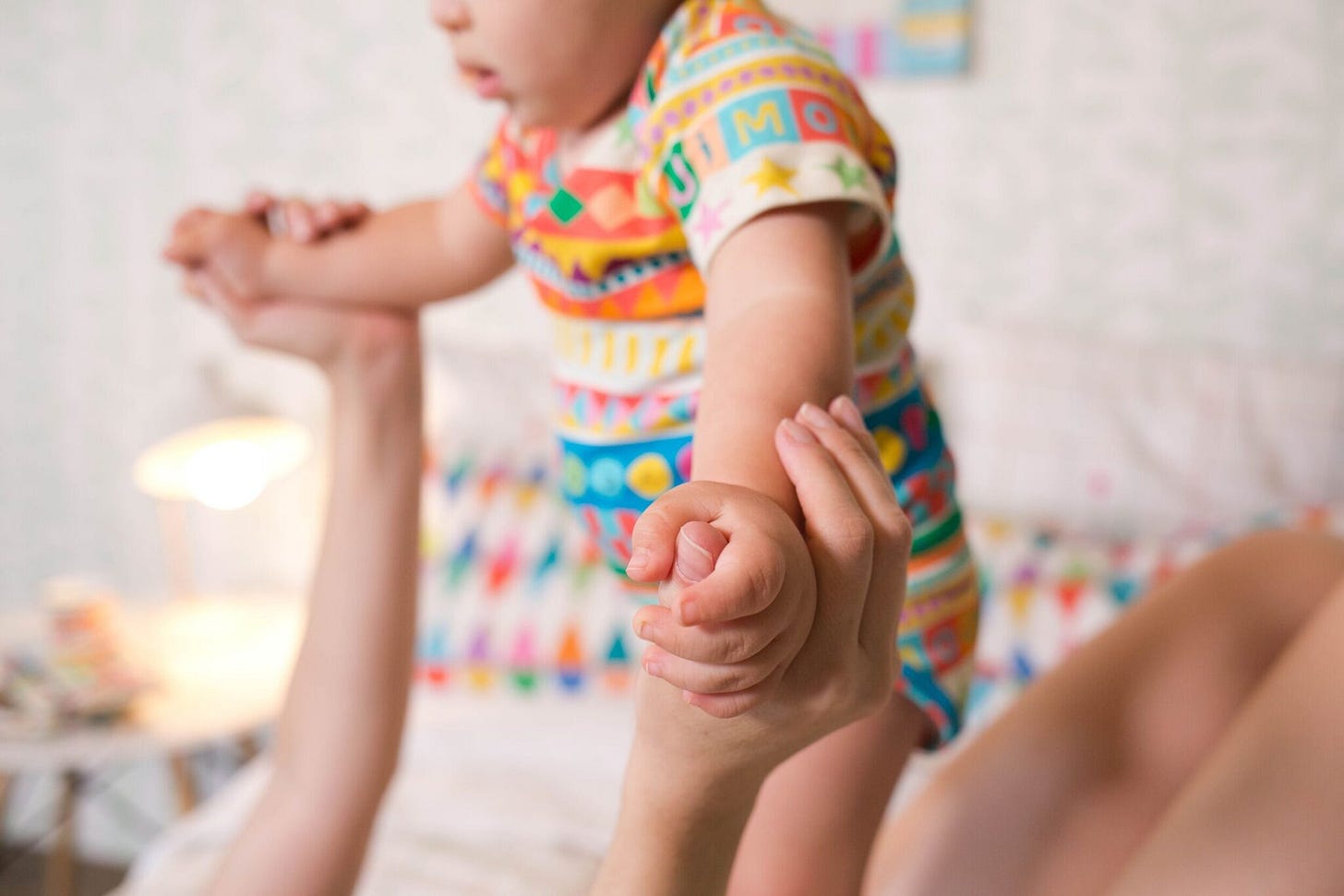 Cama compartilhada: como funciona, benefícios e riscos