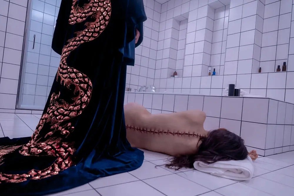 The Substance Review: Margaret Qualley Demi Moore Body Horror Masterpiece
