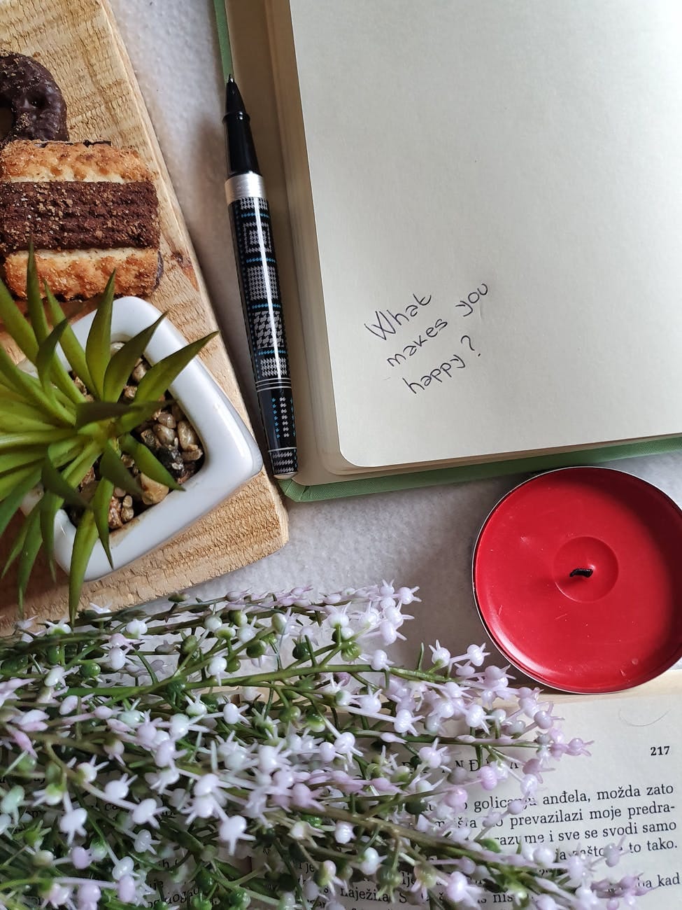 notepad with cookies and flowers slow notepad with cookies and flowers slow