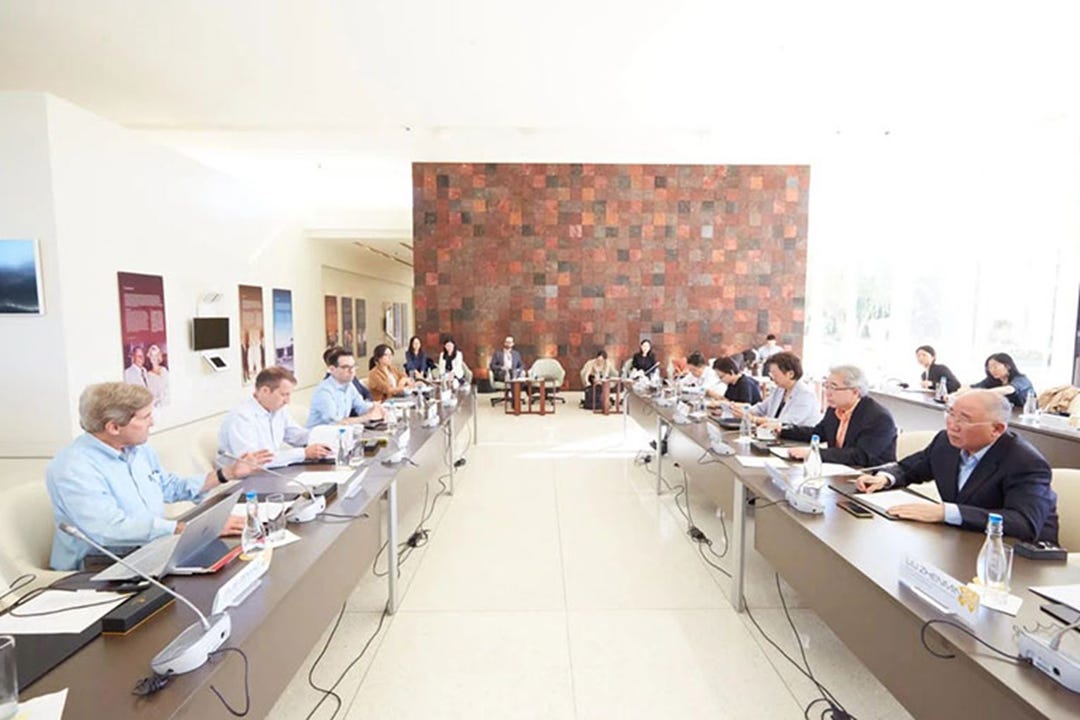 Climate envoys from China and the United States meet on Nov. 8 in the U.S. state of California. Photo: China’s Ministry of Ecology and Environment