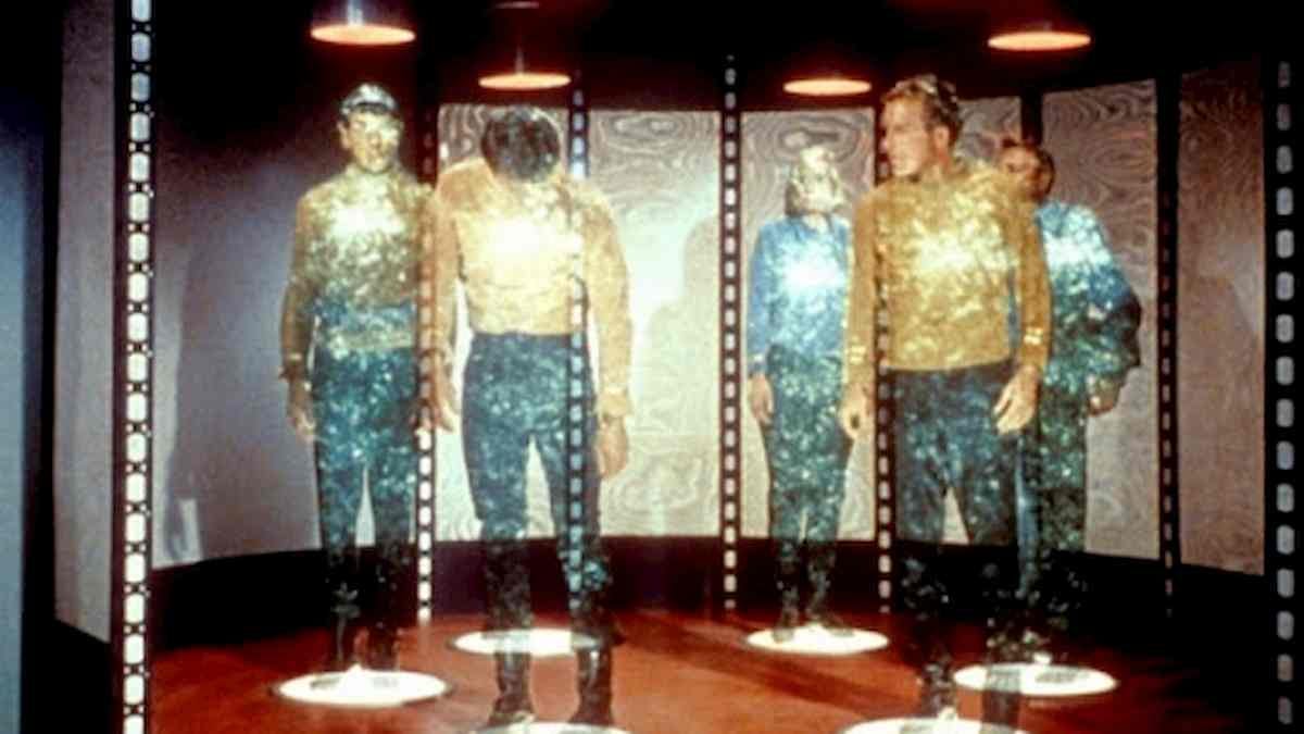 Teletrasporto, si può fare. Ma non come Star Trek. Esperimento con qubit Teletrasporto, si può fare. Ma non come Star Trek. Esperimento con qubit