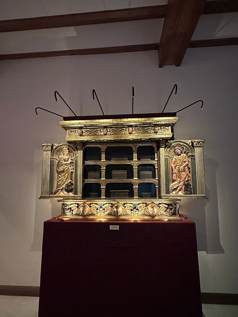 Various masterpieces and religious relics collected by the nuns over the centuries. 