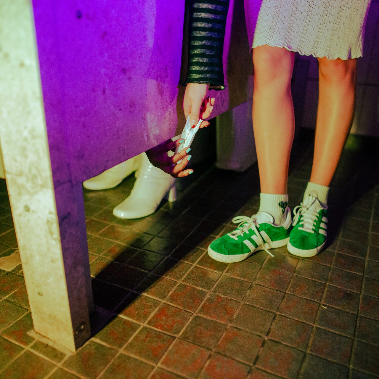 conversations in a girls bathroom 