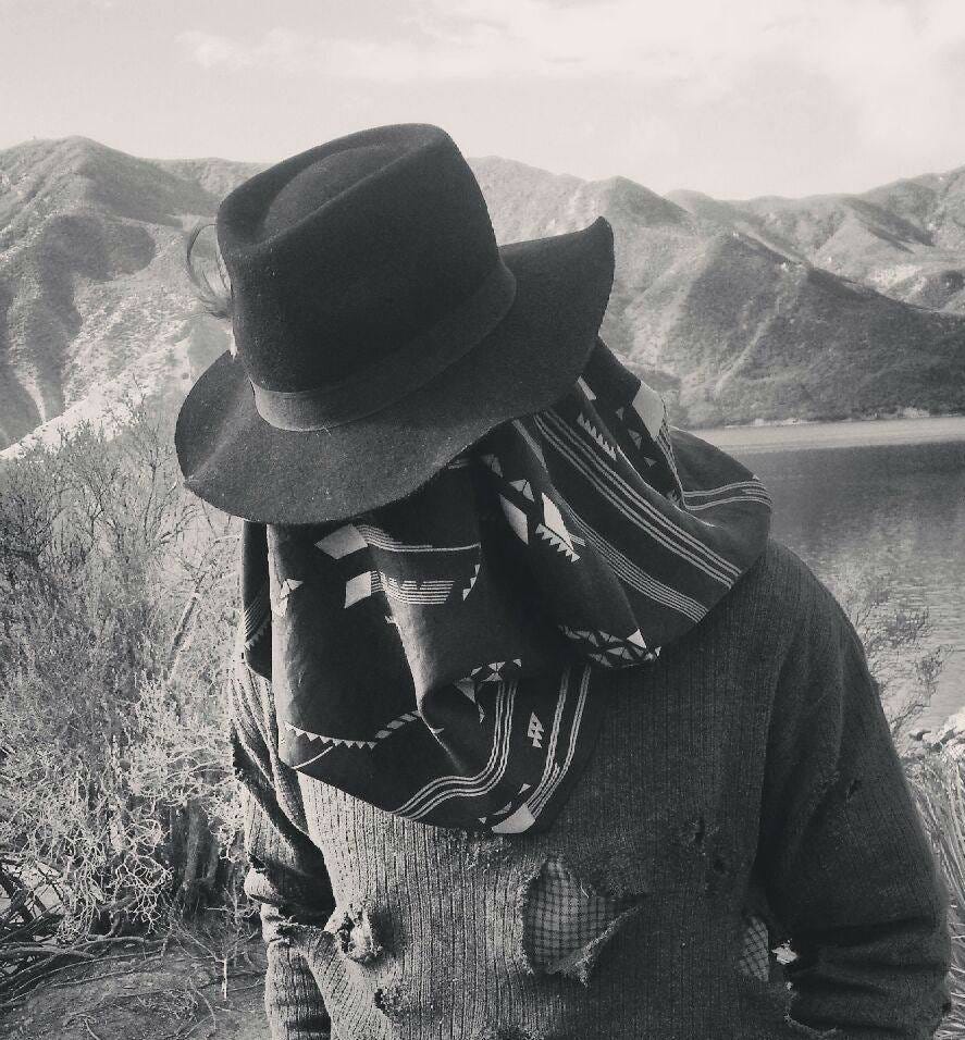 1385936_197414657109332_756324597_n (1)