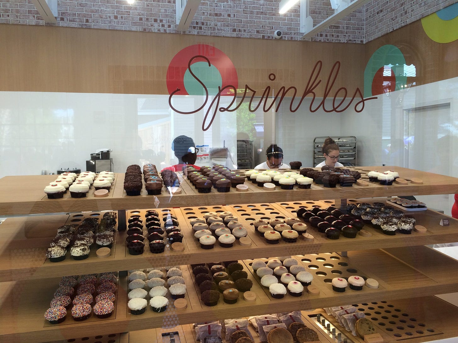Sprinkles Cupcakes -- Snacks -- Disney Springs — Gluten Free & Dairy Free at WDW Sprinkles Cupcakes -- Snacks -- Disney Springs — Gluten Free & Dairy Free at WDW