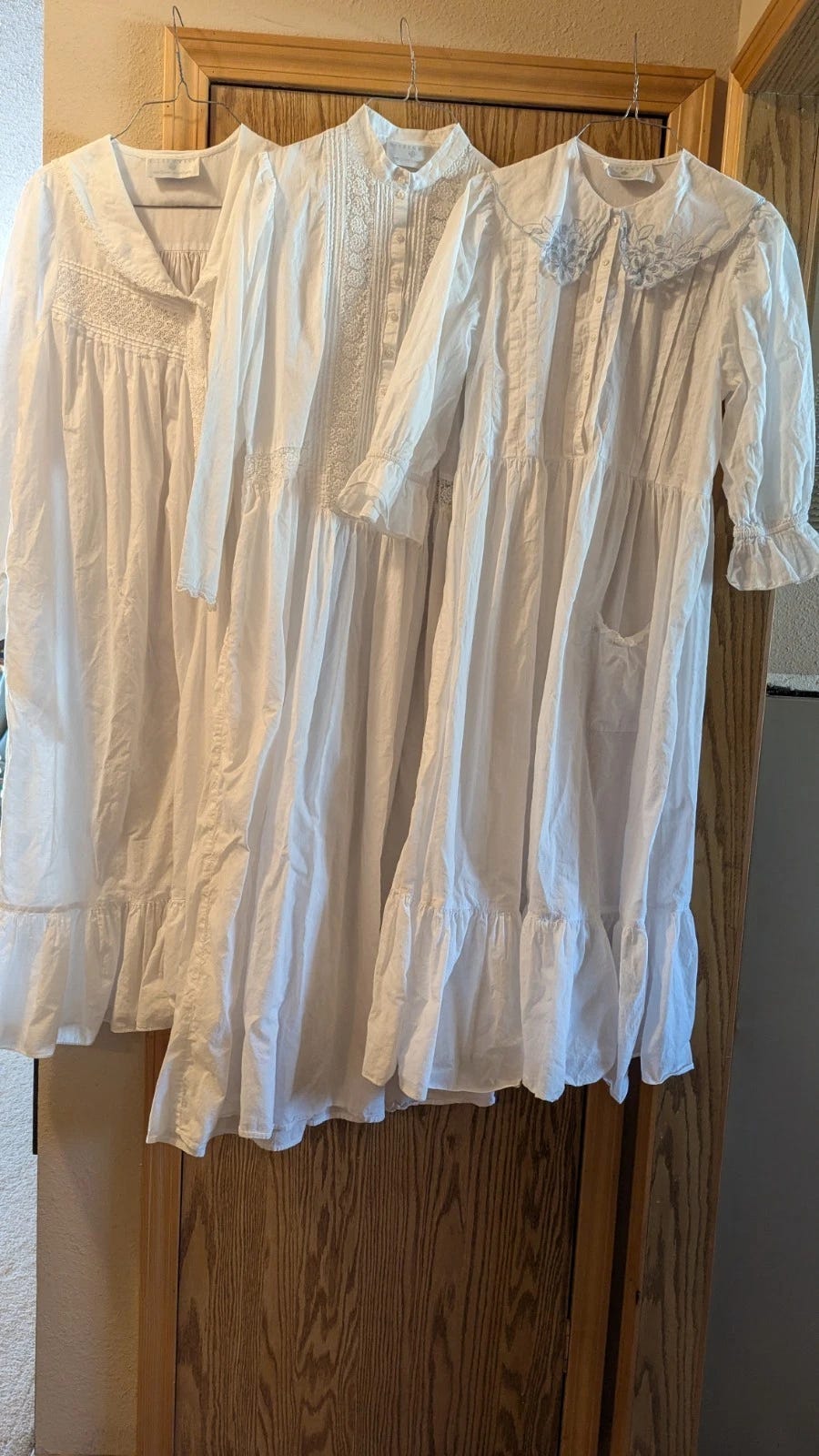 3 Eileen West White 100% Cotton Long Nightgowns Size Large Unworn Long Sleeve - Picture 1 of 17