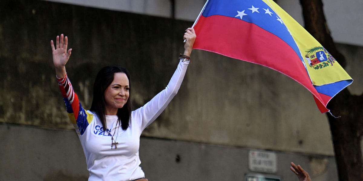 A Nobel effort to oust Maduro