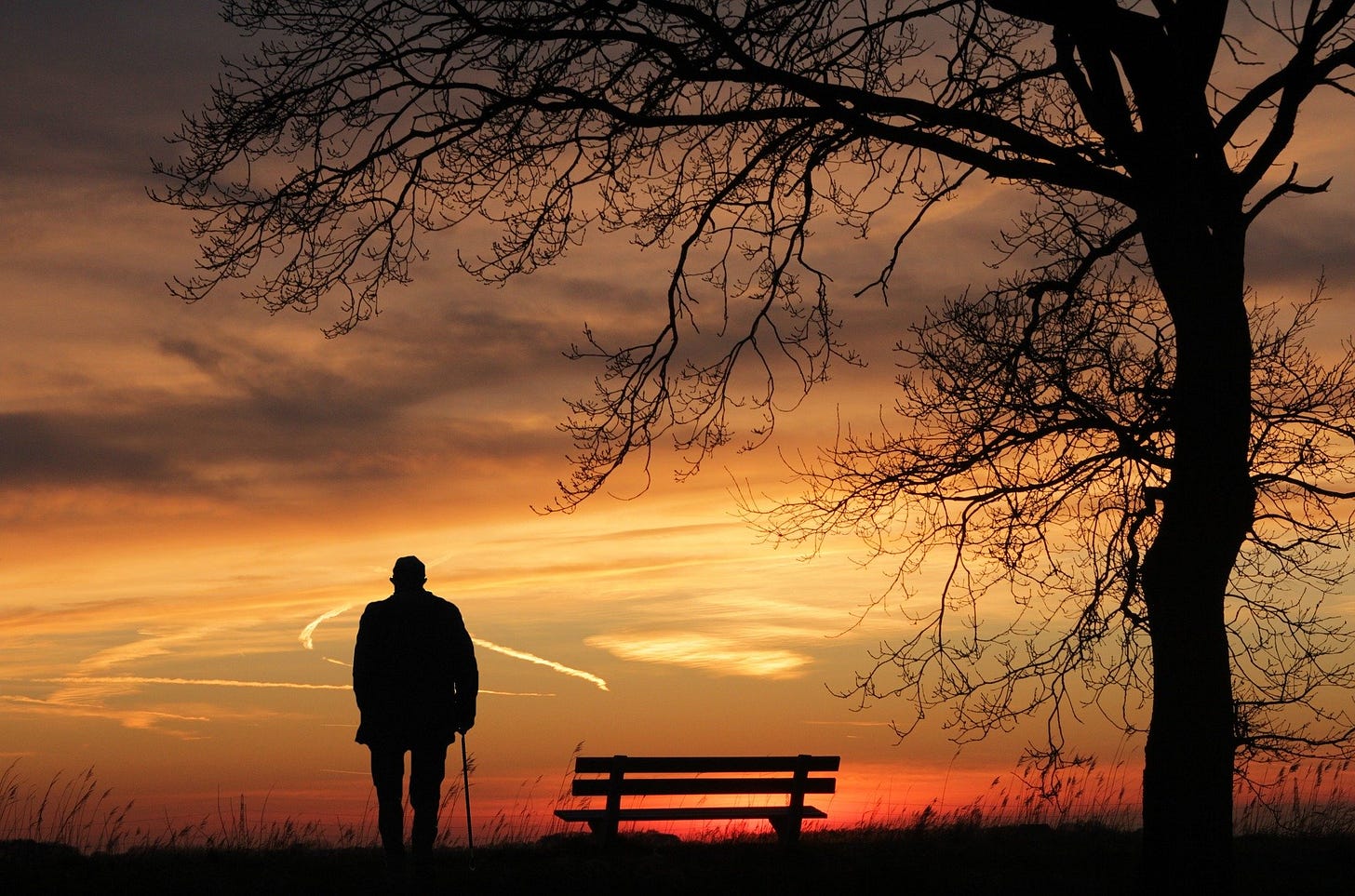 Qual a diferença entre Alone e Lonely em Inglês? - Inglês com Tio Baum