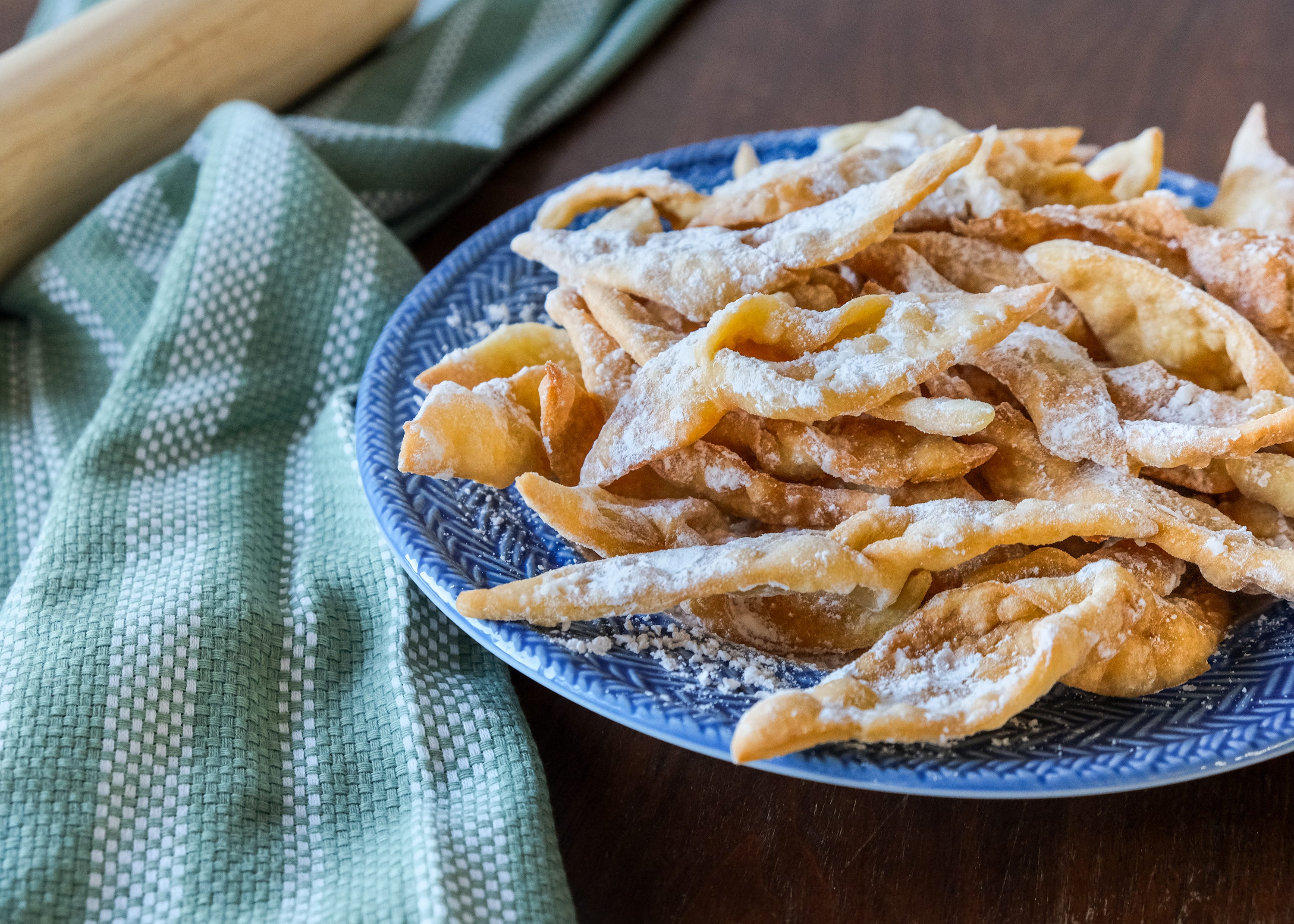 Khrustyky - delicious Ukrainian pastries recipe