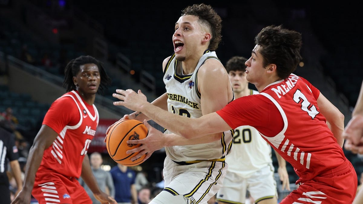 Merrimack outlasts Marist and advances to the MAAC championship game