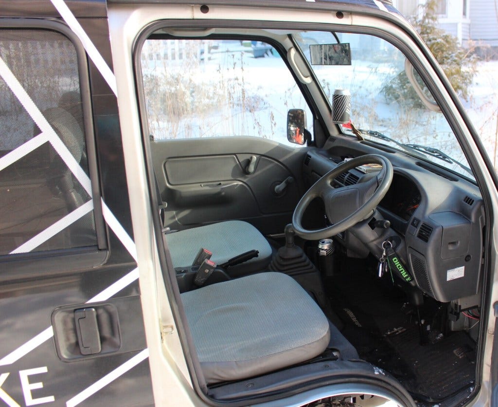 Subaru Sambar cabin Subaru Sambar cabin