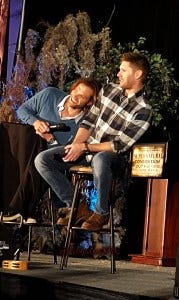 torcon_2015_phone_983_WM