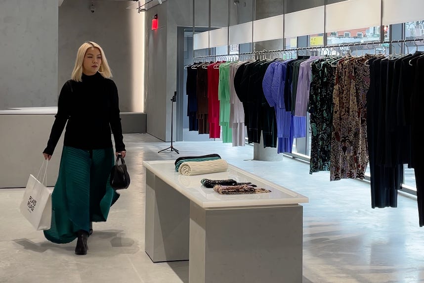 A Full Circle Pleats Please Moment - by Diana Tsui