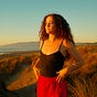 Erin Gilmore's avatar