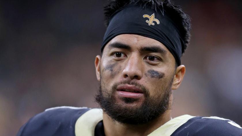 Manti Te’o on the field