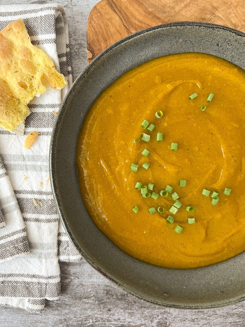 Sopa de abóbora com madioquinha