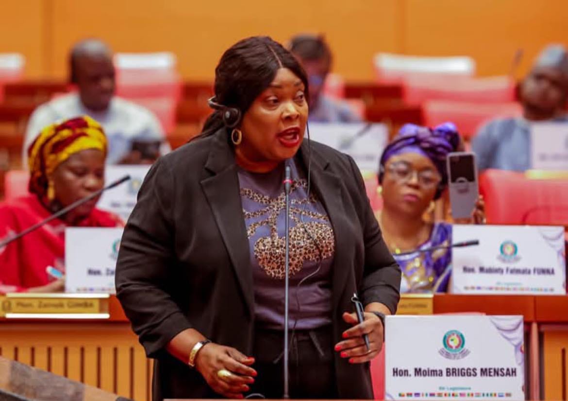 May be an image of 5 people, dais and text May be an image of 5 people, dais and text