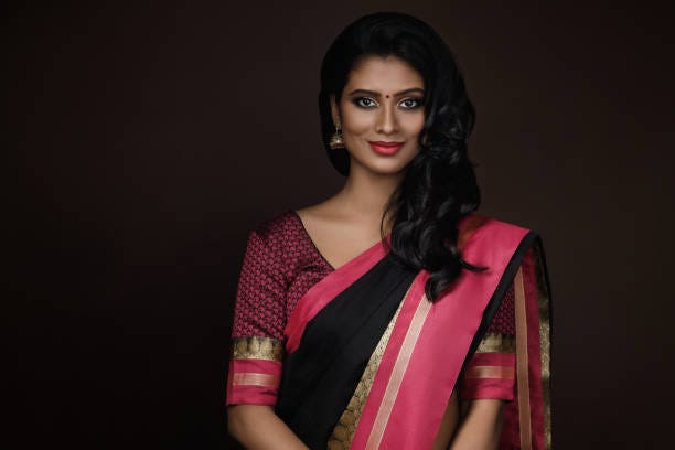 1,400+ South India Saree Stock Photos, Pictures & Royalty-Free Images - iStock 1,400+ South India Saree Stock Photos, Pictures & Royalty-Free Images - iStock