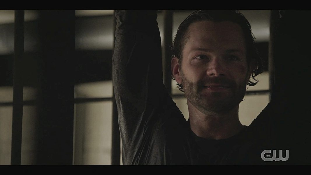 Jared Padalecki wet tee shirt hanging torturned on Walker Jared Padalecki wet tee shirt hanging torturned on Walker