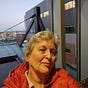 Lynn Russell's avatar