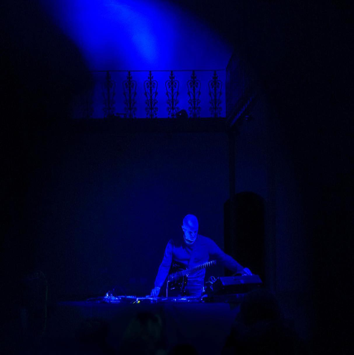 Nessuna descrizione della foto disponibile.