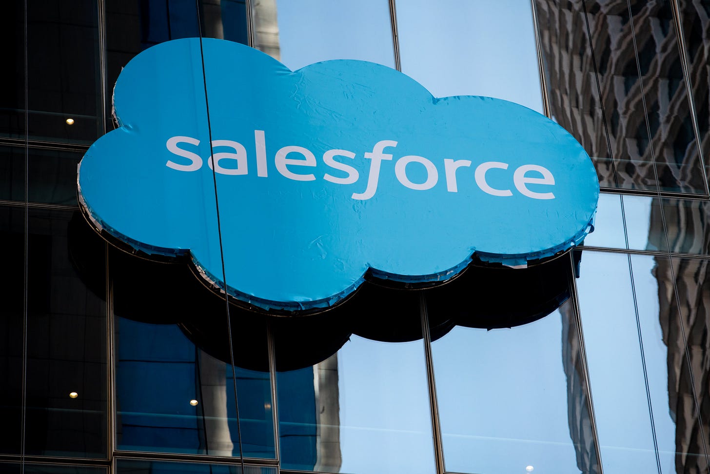 https://image.cnbcfm.com/api/v1/image/107184141-1674688256574-gettyimages-1246538271-SALESFORCE_ELLIOTT.jpeg?v=1674852716