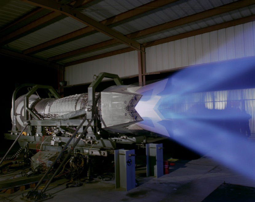 Why did the USAF choose the F-22 over the F-23?