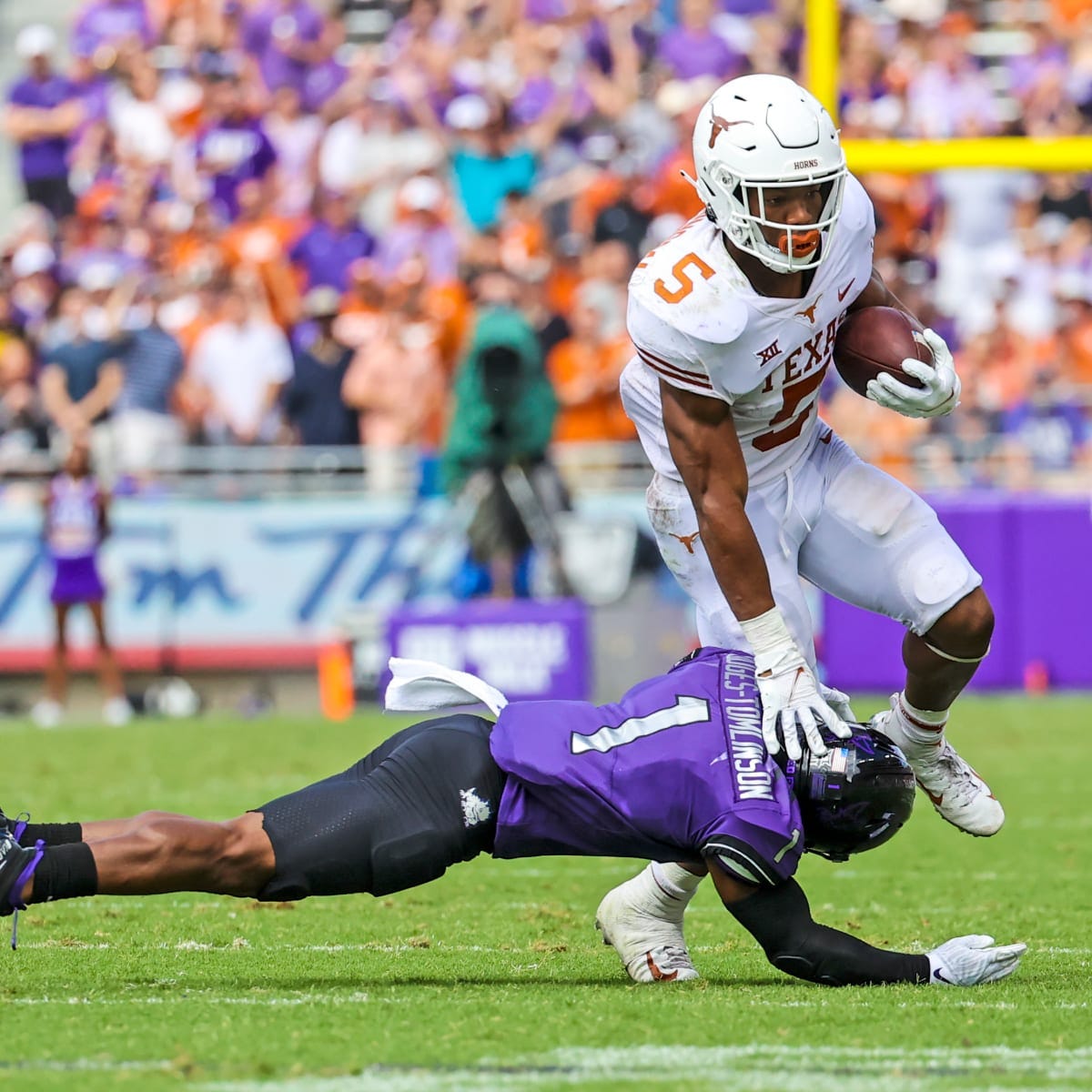 Texas Longhorns RB Bijan Robinson 'Excited for Opportunity' To Play Against  TCU Horned Frogs - Sports Illustrated Texas Longhorns News, Analysis and  More
