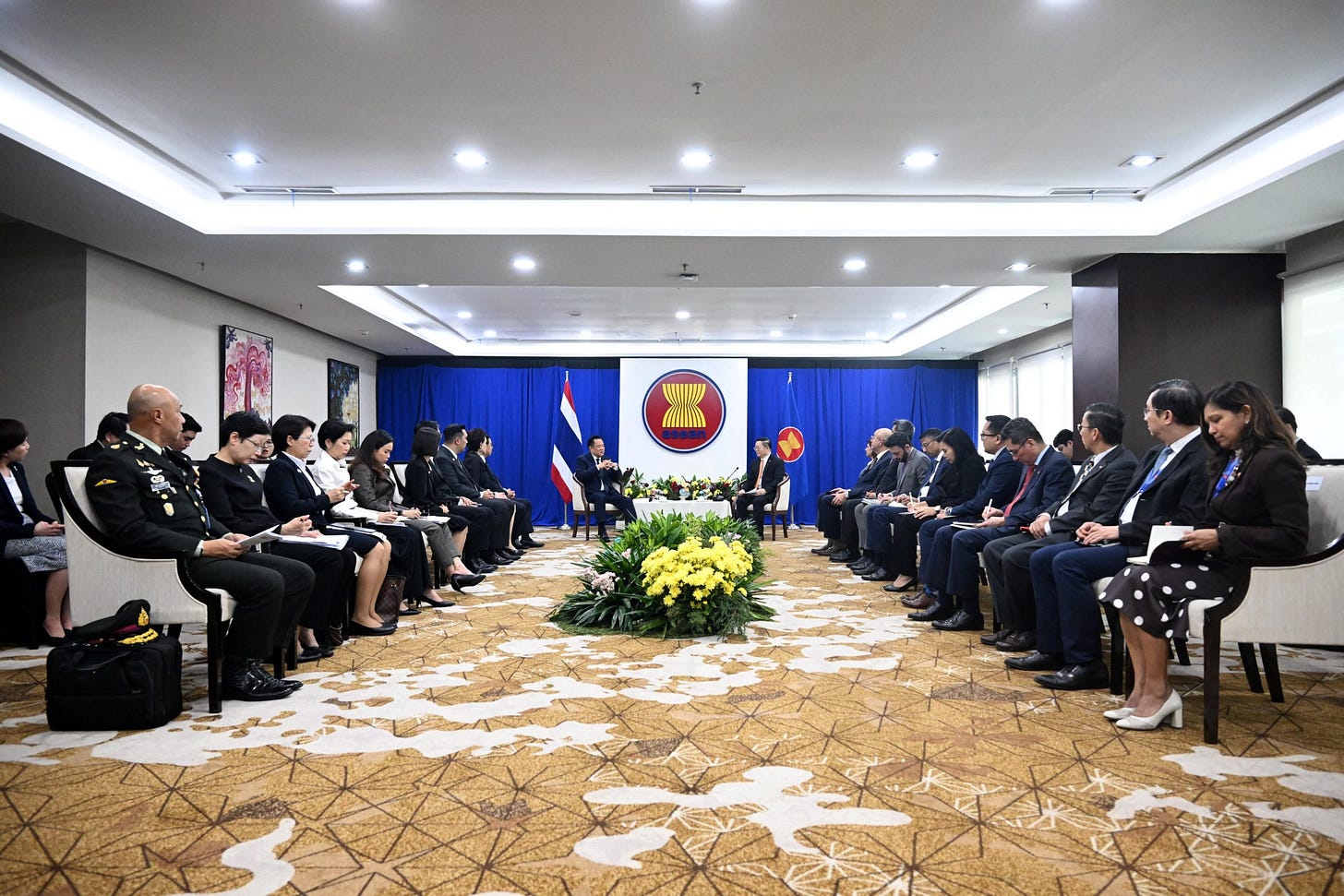 ASEAN Secretary-General Kao Kim Hourn and his delegation hold a bilateral meeting with Thai Prime Minister Anutin Charnvirakul and his delegation at the ASEAN Headquarters ASEAN Secretary-General Kao Kim Hourn and his delegation hold a bilateral meeting with Thai Prime Minister Anutin Charnvirakul and his delegation at the ASEAN Headquarters