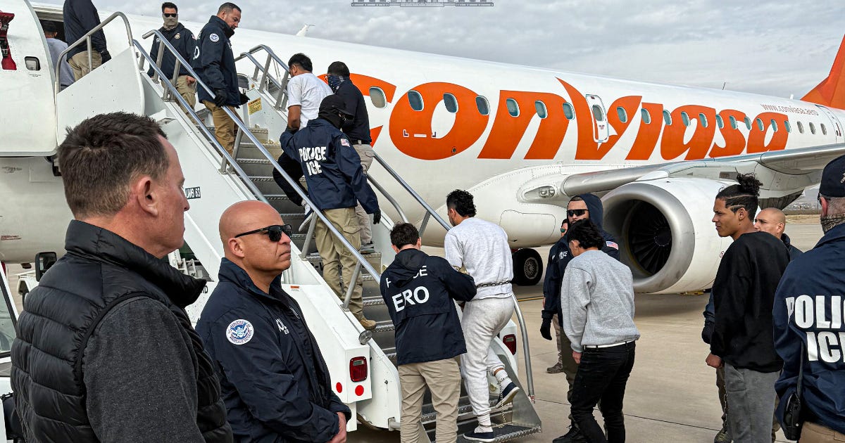 The United States begins deportation flights to Venezuela