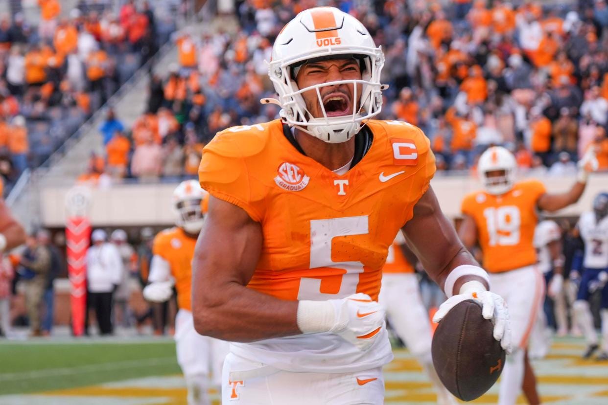 Bru McCoy gets free cookies for Tennessee football fans by scoring  touchdowns vs UTEP