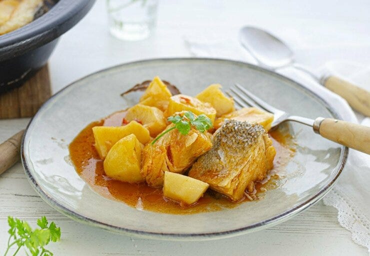 Patatas guisadas con bacalao