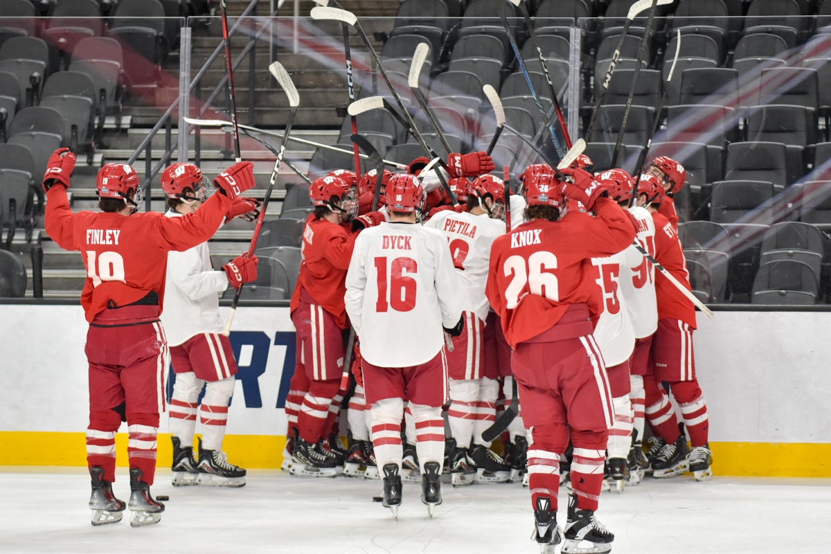 Wisconsin badgers celebrate shootout practice in Las Vegas