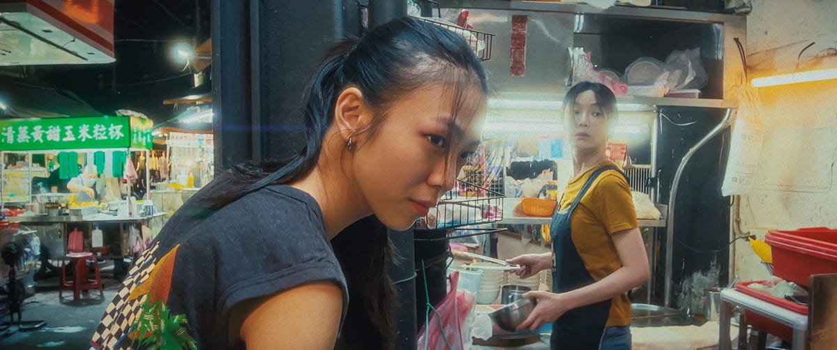 Left-Handed Girl Review: An iPhone Shot Best-Looking Movie