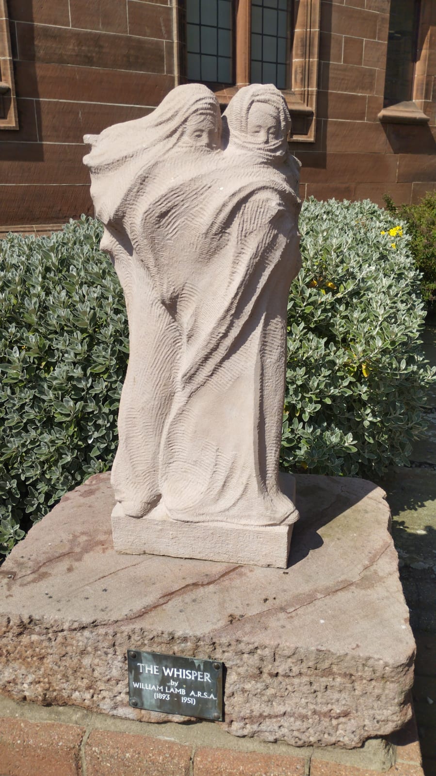 Sculpture The Whisper, Montrose